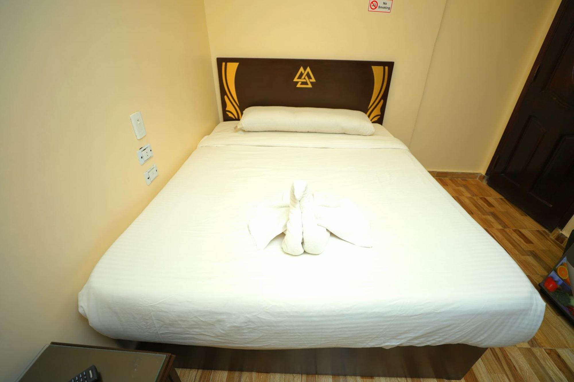 Magic Pyramids View 3*