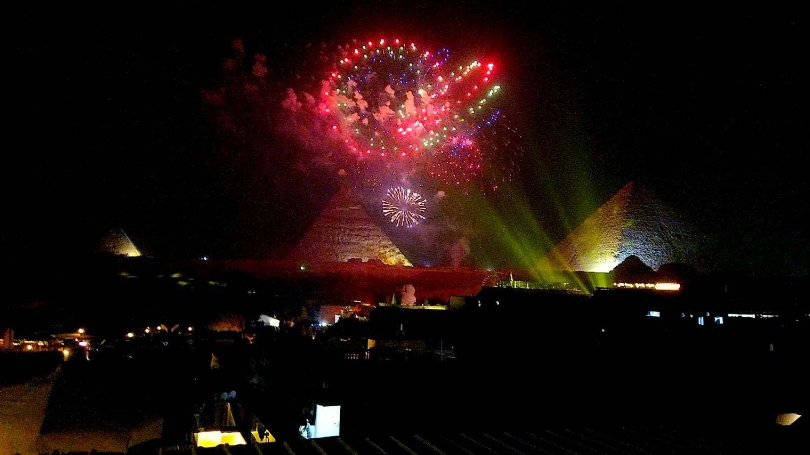 Hotel Magic Pyramids View