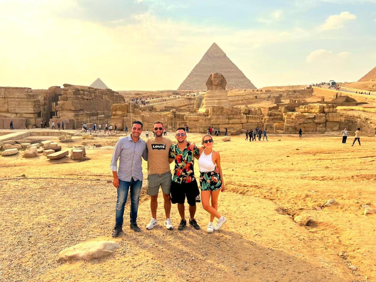 Hotel Magic Pyramids View Cairo