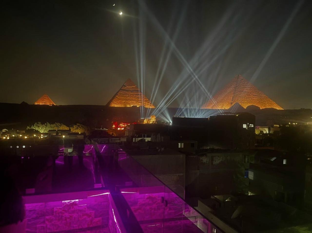 Hotel Magic Pyramids View